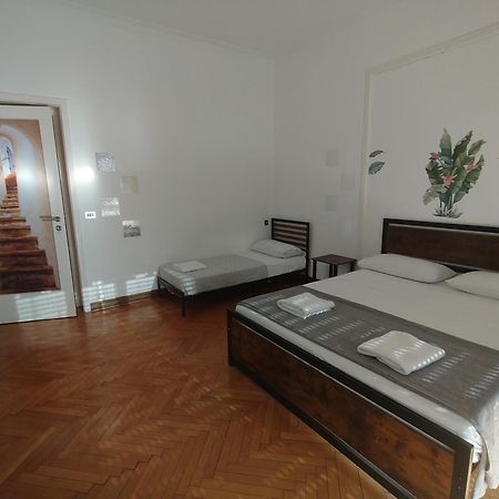 Dock Bay Lodge Hostello Trieste Ngoại thất bức ảnh