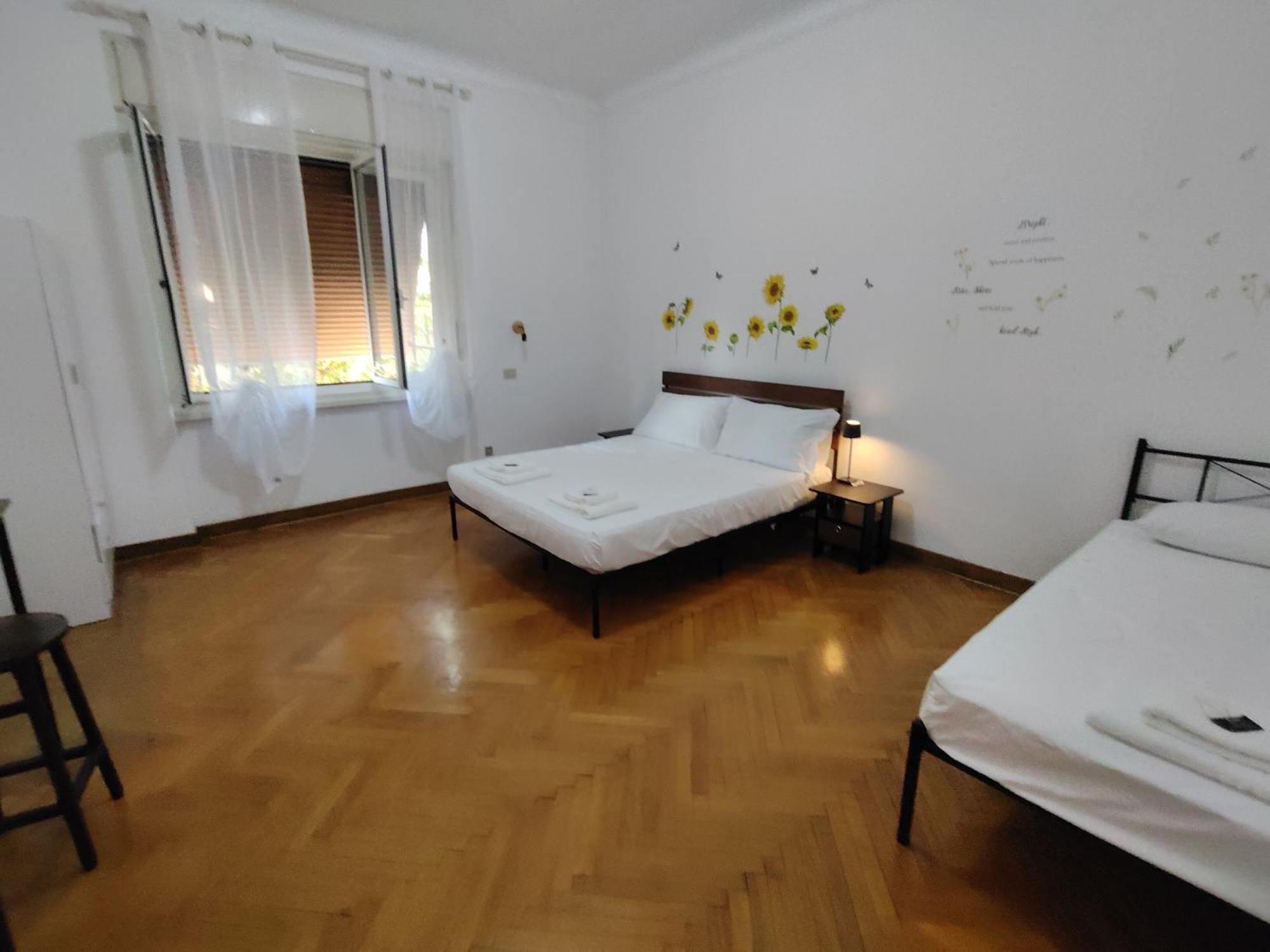 Dock Bay Lodge Hostello Trieste Ngoại thất bức ảnh