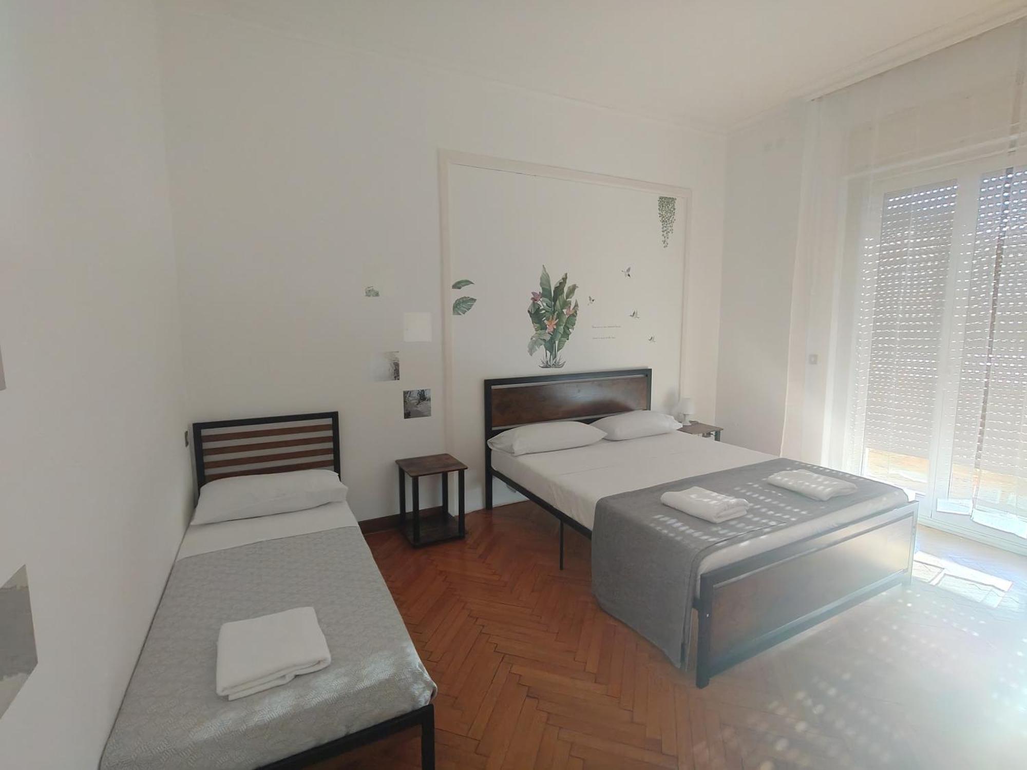 Dock Bay Lodge Hostello Trieste Ngoại thất bức ảnh