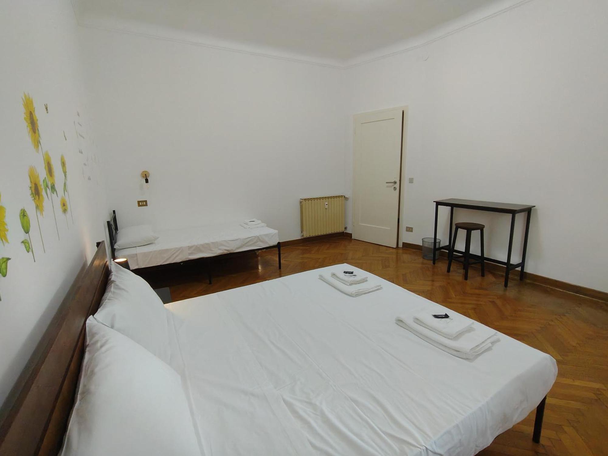 Dock Bay Lodge Hostello Trieste Ngoại thất bức ảnh