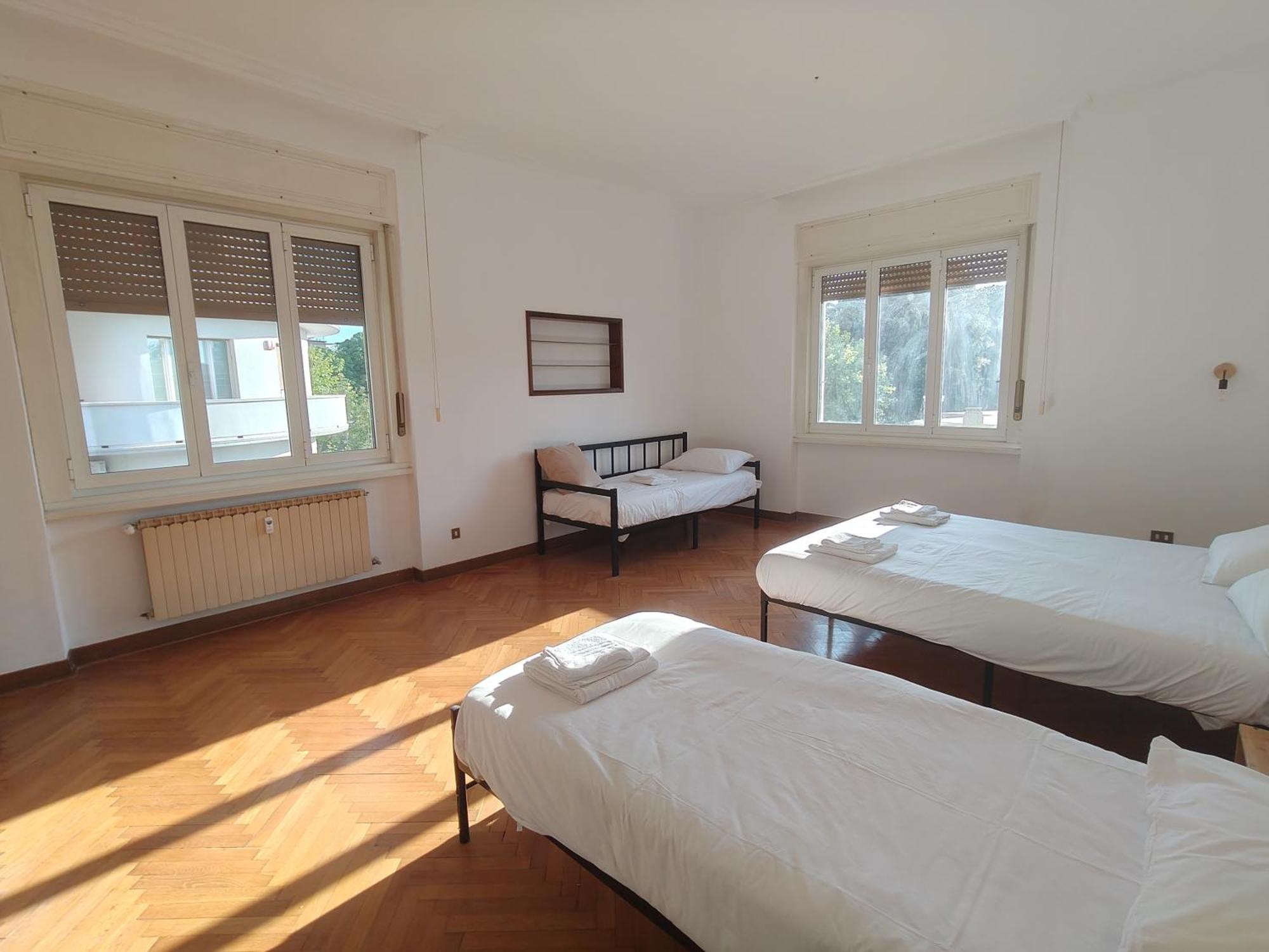 Dock Bay Lodge Hostello Trieste Ngoại thất bức ảnh