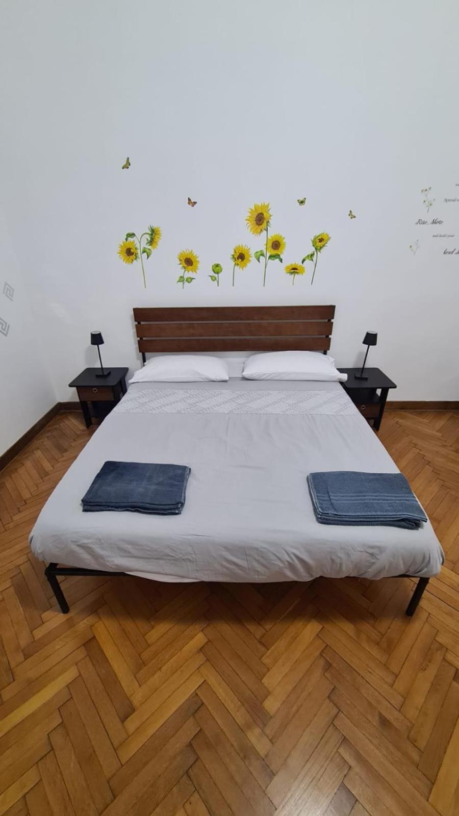 Dock Bay Lodge Hostello Trieste Ngoại thất bức ảnh