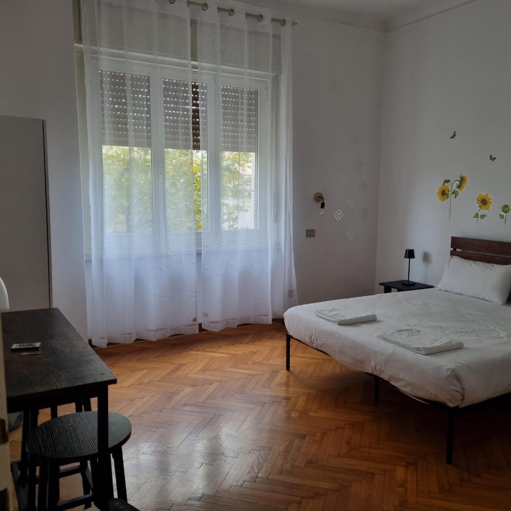 Dock Bay Lodge Hostello Trieste Ngoại thất bức ảnh