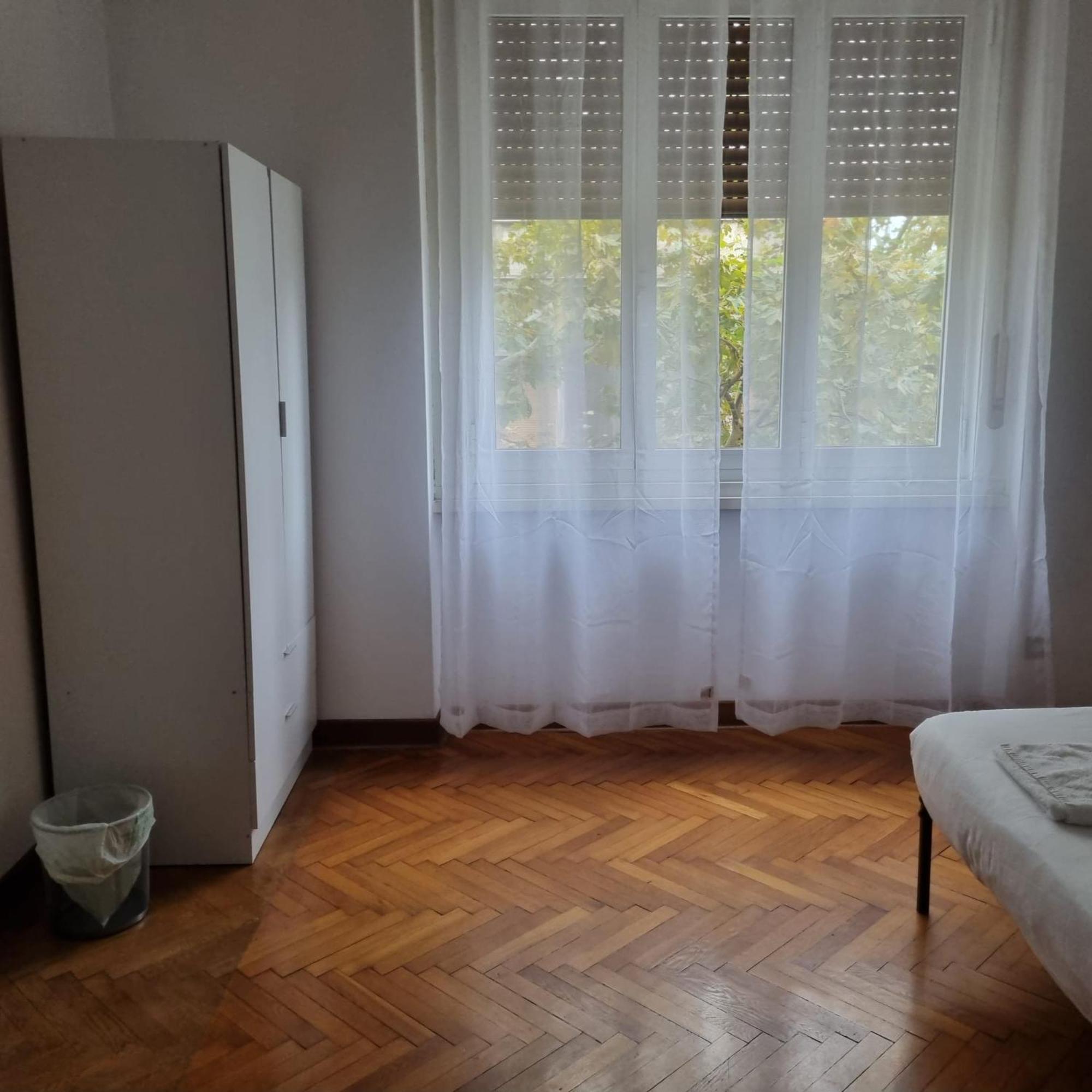 Dock Bay Lodge Hostello Trieste Ngoại thất bức ảnh