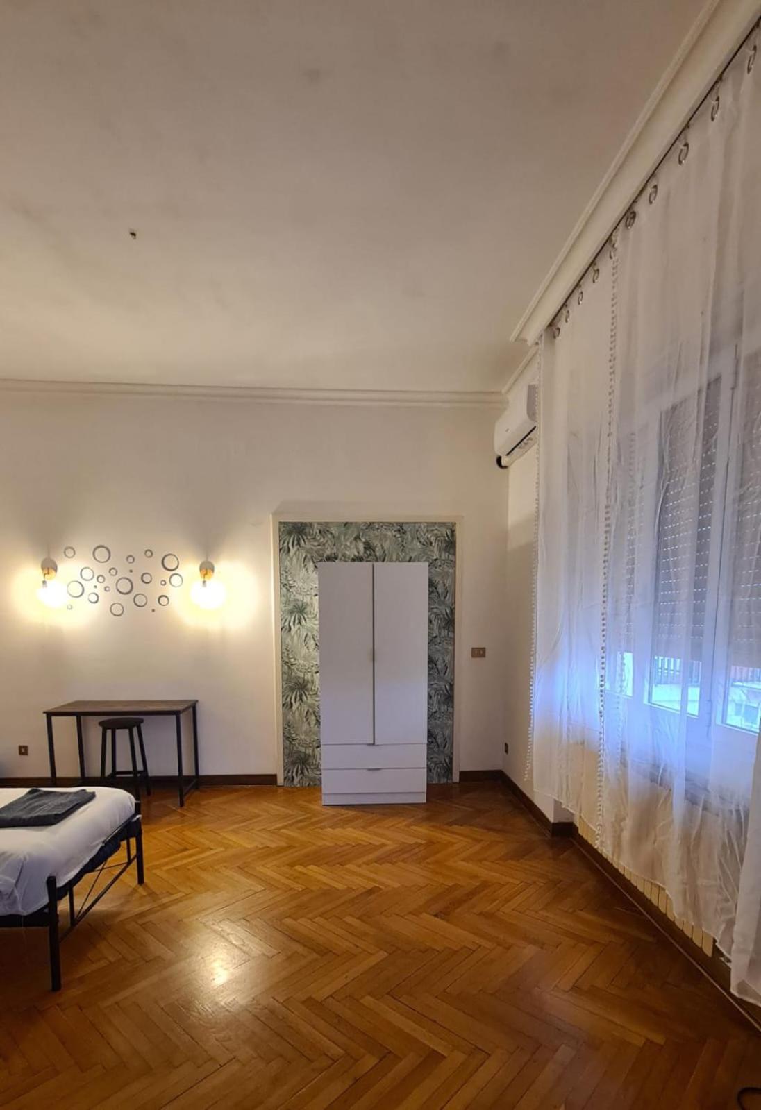 Dock Bay Lodge Hostello Trieste Ngoại thất bức ảnh