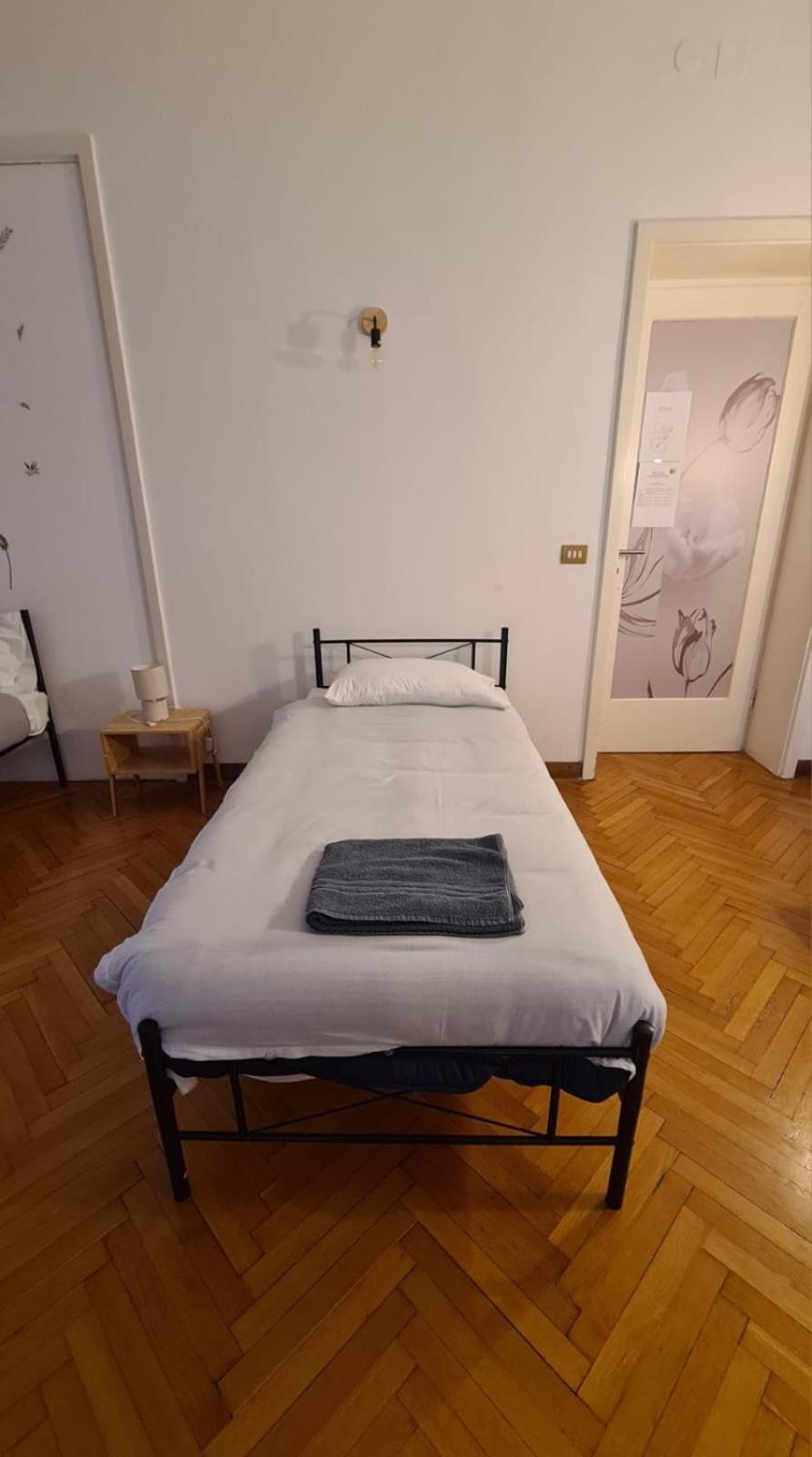 Dock Bay Lodge Hostello Trieste Ngoại thất bức ảnh